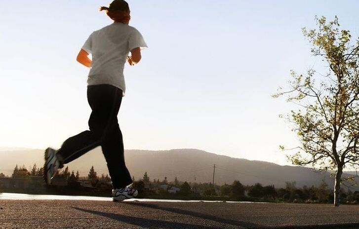 Correr debido a la osteoartritis de la articulación de la cadera.